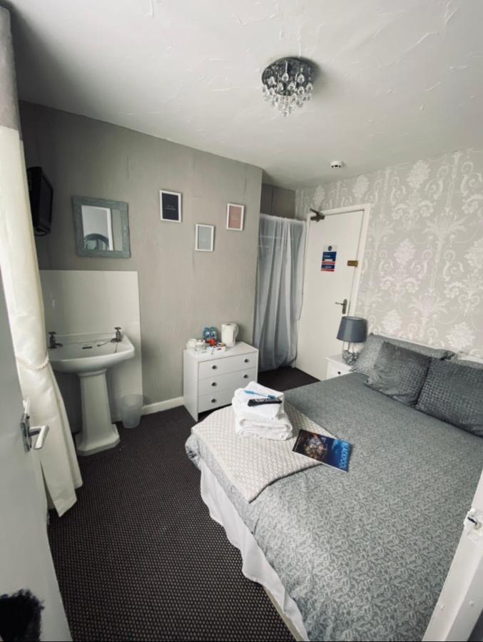 Shiray Hotel Blackpool Bagian luar foto