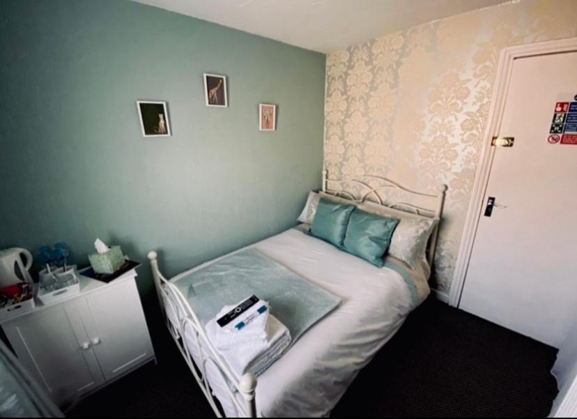 Shiray Hotel Blackpool Bagian luar foto