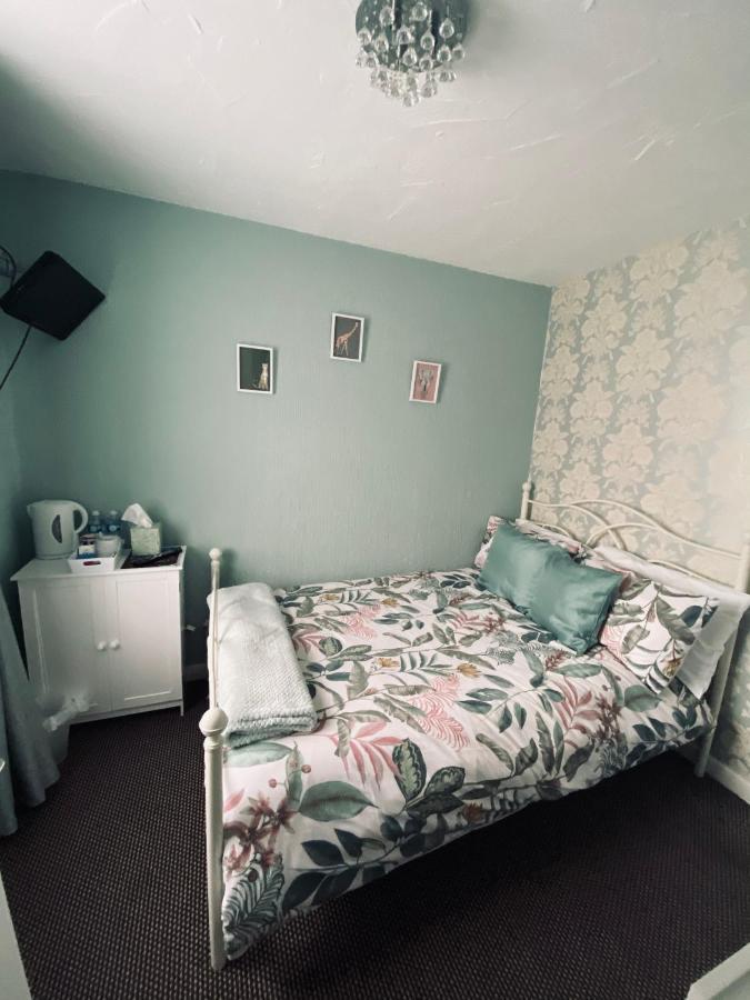 Shiray Hotel Blackpool Bagian luar foto